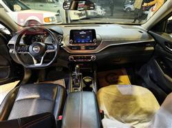 نيسان ألتيما